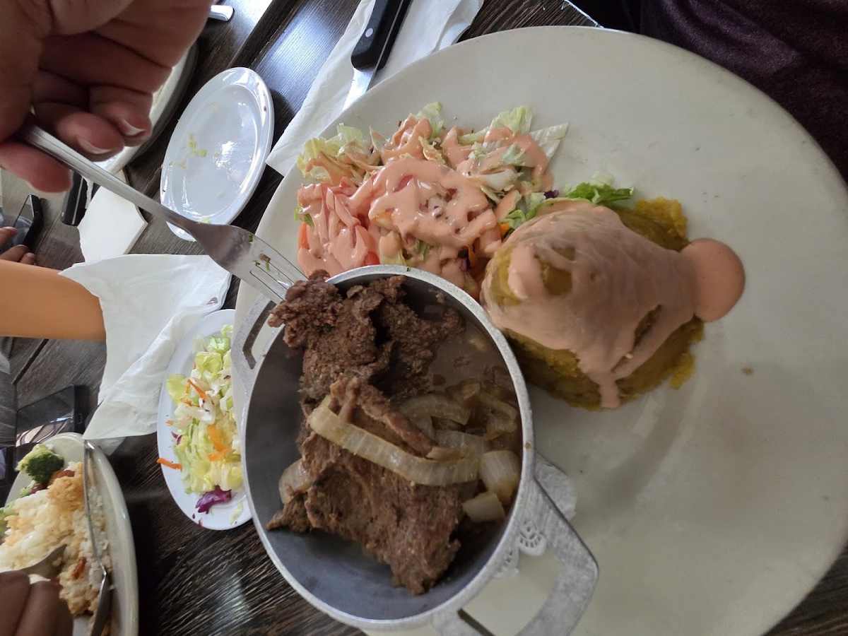 El Rincón del Sabor Restaurant